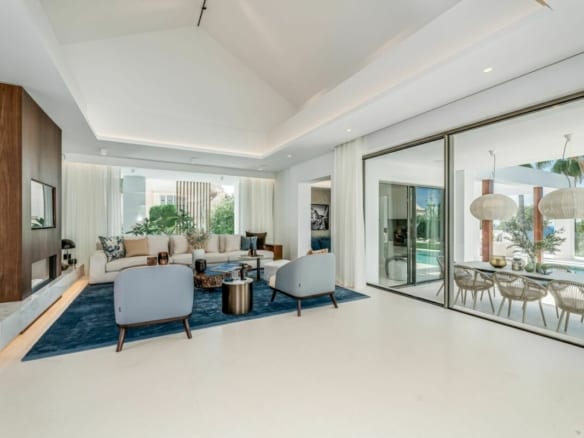 Sierra Blanca – Modern design villa – Key ready