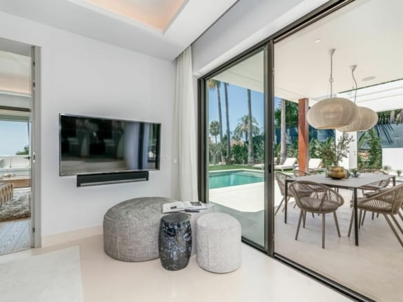 Sierra Blanca – Modern design villa – Key ready