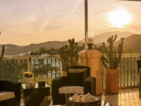 Benahavis – Luxury 5B Penthouse – Panoramic Views