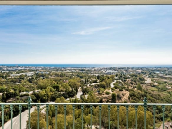 Benahavis – Luxury 5B Penthouse – Panoramic Views