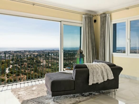 Benahavis – Luxury 5B Penthouse – Panoramic Views