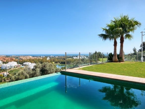 Benahavis – Contemporary Modern quality Villa for sale