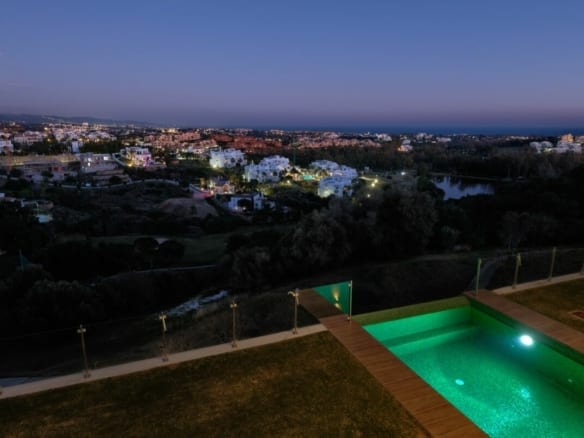 Benahavis – Contemporary Modern quality Villa for sale