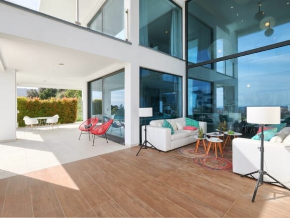 Benahavis – Contemporary Modern quality Villa for sale