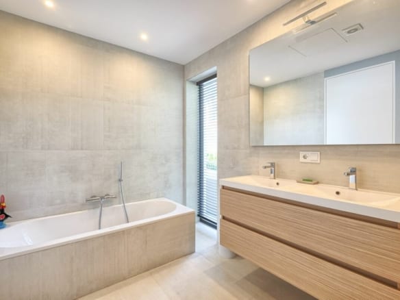 Benahavis – Contemporary Modern quality Villa for sale