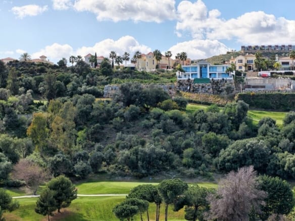 Benahavis – Contemporary Modern quality Villa for sale