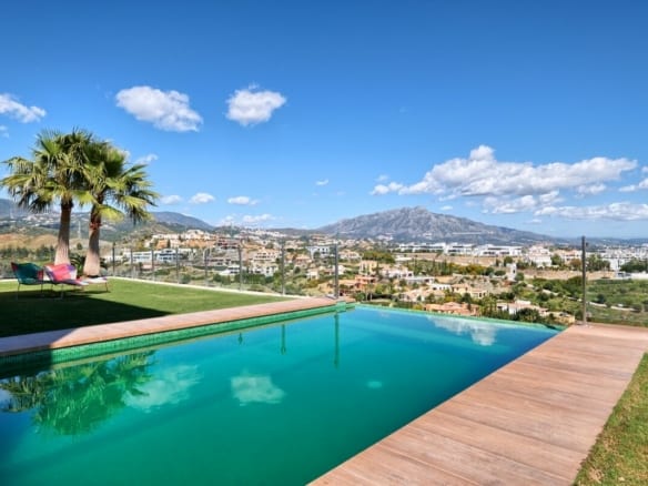 Benahavis – Contemporary Modern quality Villa for sale
