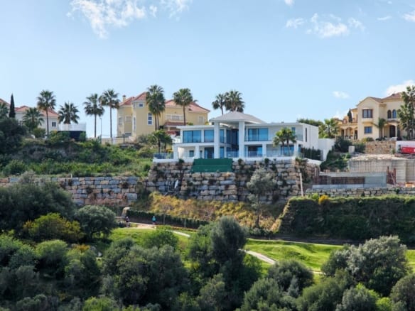 Benahavis – Contemporary Modern quality Villa for sale