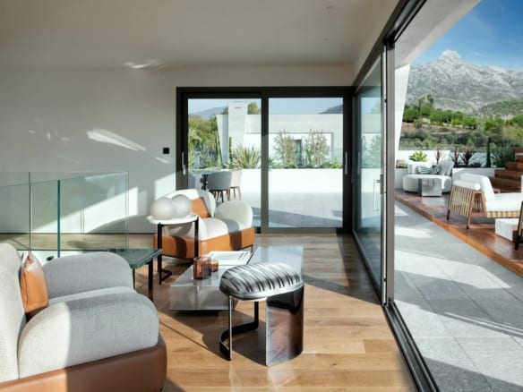 For Sale – Golden Mile 🌟 – New 5 Stars Apt. & Penthouses – Sea Views – Gym – Spa