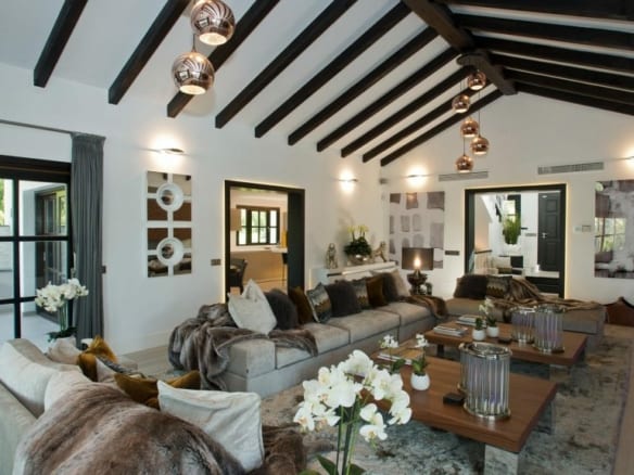 Nueva Andalucia – 6 bed  Luxury Villa for Rent