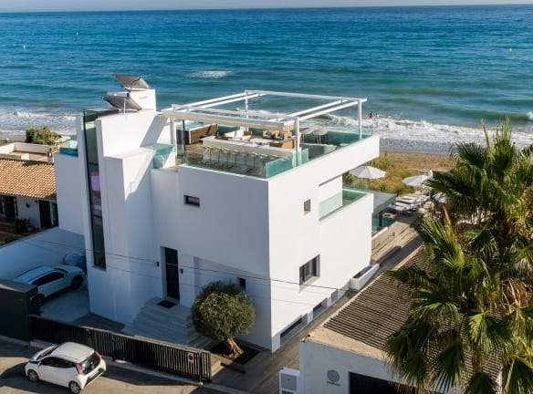 Marbella East – Modern 6bed Beach front villa