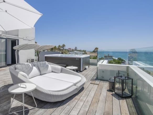 Marbella East – Modern 6bed Beach front villa