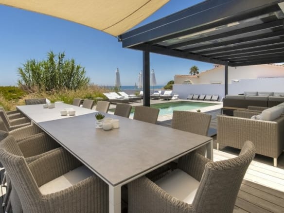 Marbella East – Modern 6bed Beach front villa