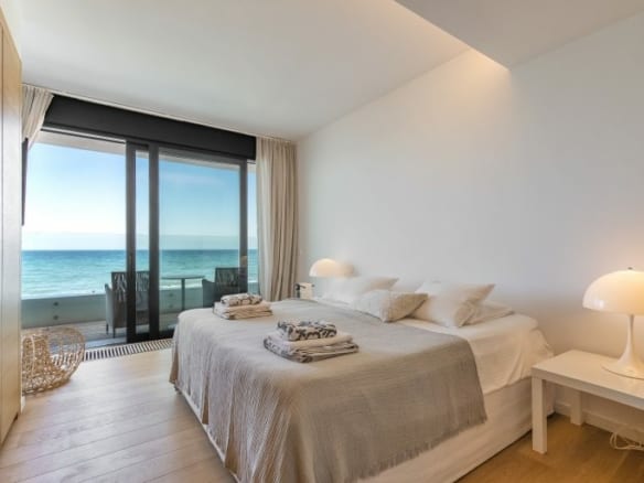 Marbella East – Modern 6bed Beach front villa