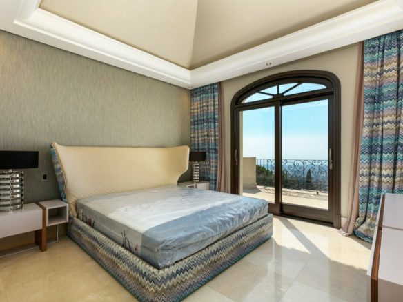 🏡 For Sale – La Zagaleta 🌟 Hilltop Mansion with Stunning Sea Views 🌊⛳🏔️