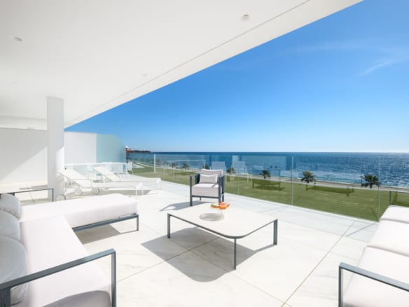 For sale  – EMARE Luxury Beachfront Apt. & Penthouse  10min from Puerto Banus 🏖️