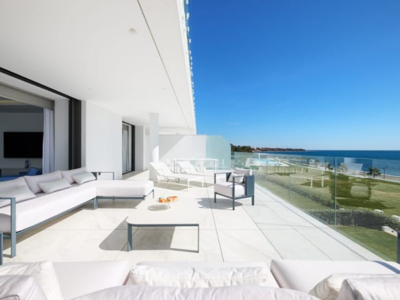 For sale  – EMARE Luxury Beachfront Apt. & Penthouse  10min from Puerto Banus 🏖️