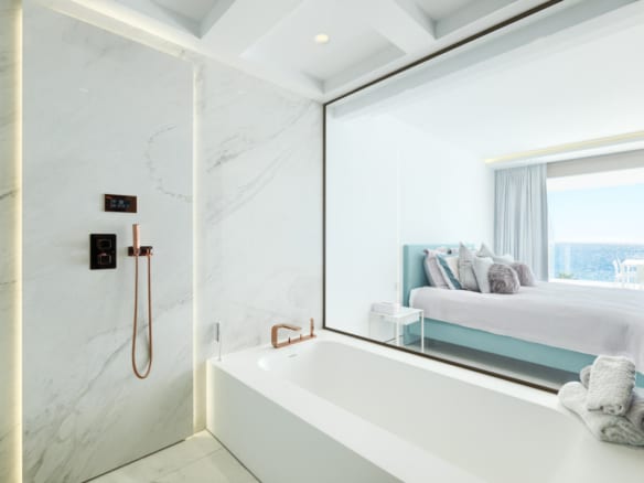 For sale  – EMARE Luxury Beachfront Apt. & Penthouse  10min from Puerto Banus 🏖️