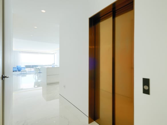 For sale  – EMARE Luxury Beachfront Apt. & Penthouse  10min from Puerto Banus 🏖️