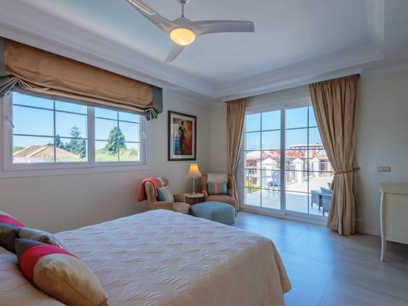Golden Mile – 7bed Villa near the Beach
