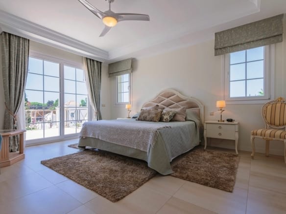 Golden Mile – 7bed Villa near the Beach