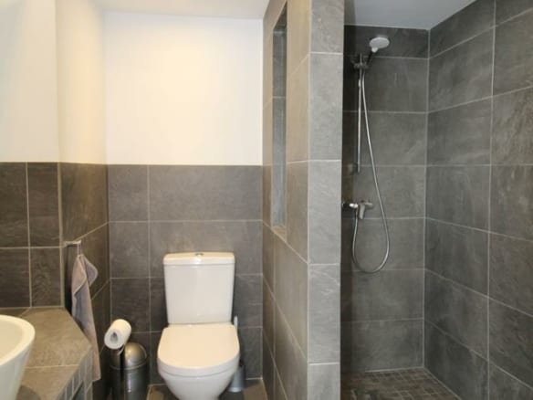 Near Puerto Banus  – 5B villa  – Good condition