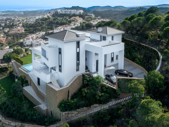 For Sale | Benahavís 12B Hilltop Mansion | Panoramic Sea, Golf, Forest & Mountain Views 🌅🏌️🌲🏔️ Gated