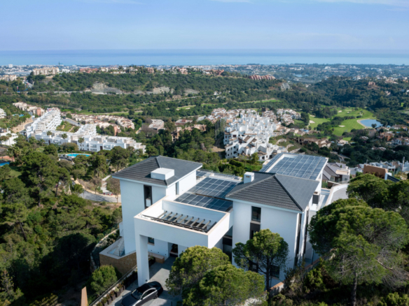 For Sale | Benahavís 12B Hilltop Mansion | Panoramic Sea, Golf, Forest & Mountain Views 🌅🏌️🌲🏔️ Gated