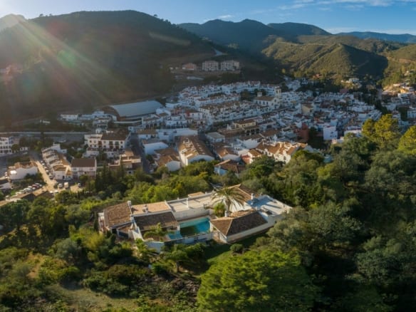 Benahavis – 7bed villa on 4365 m²  Plot