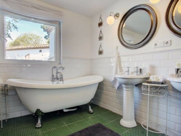 5min Puerto Banus  – Bed and Breakfast 6 bed villa