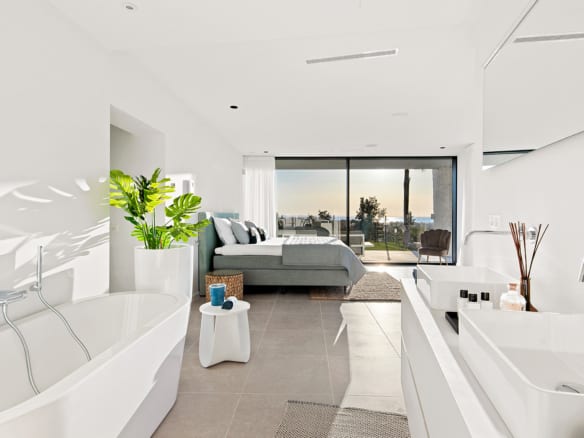 Reserved – Benahavis – 5bed Modern designer Villa