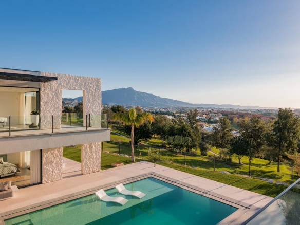 Reserved – Benahavis – 5bed Modern designer Villa