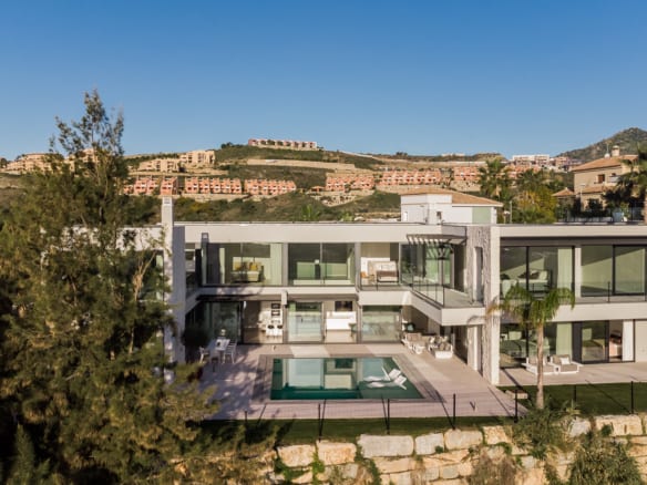 Reserved – Benahavis – 5bed Modern designer Villa