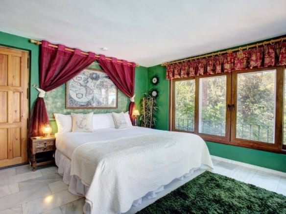 5min Puerto Banus  – Bed and Breakfast 6 bed villa