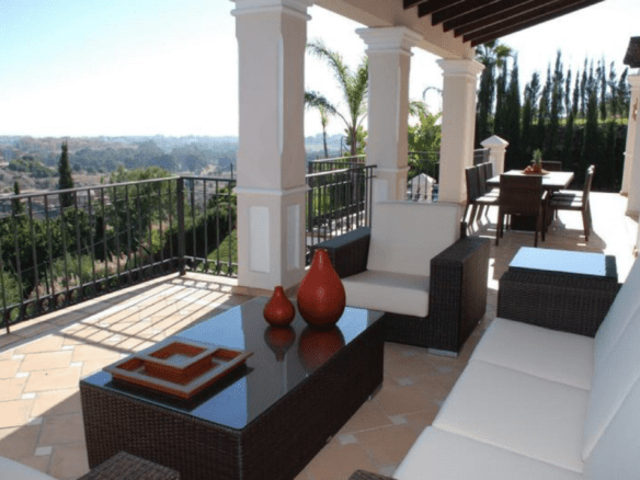 Benahavis – 5 bed Villa – Great Views