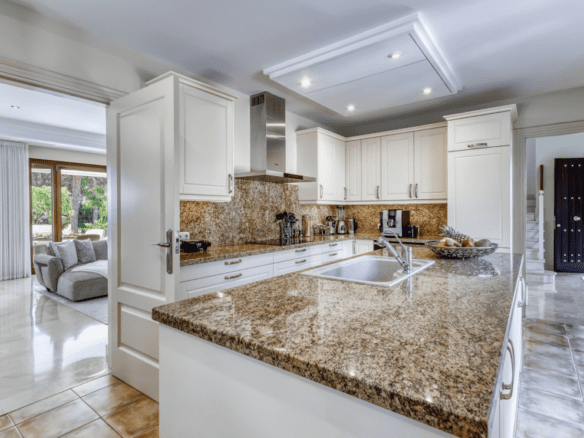 Marbella East – 5bed Quality villa