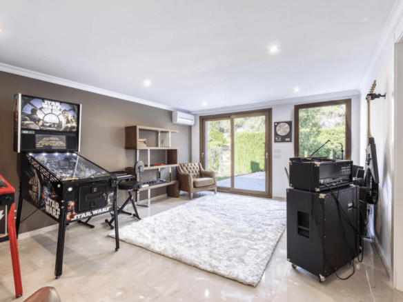 Marbella East – 5bed Quality villa