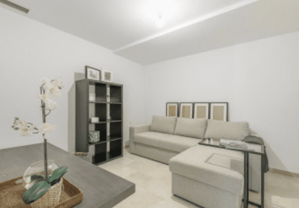 Nueva Andalucia – Nice Townhouse with a roof terrace