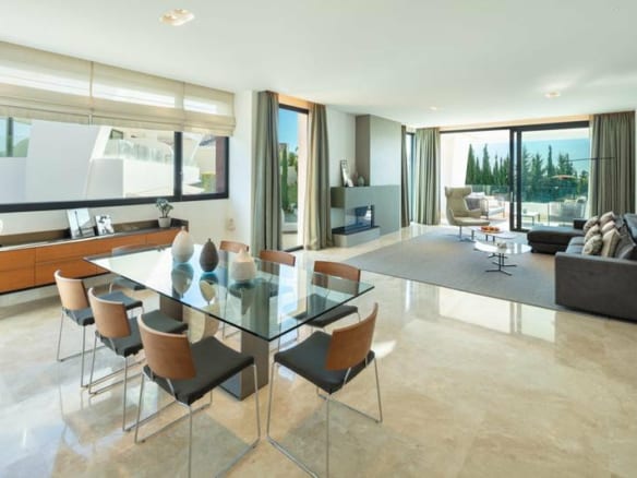 RESERVA DE SIERRA BLANCA – Penthouse 3bed with sea views – Golden Mile  – Marbella