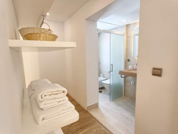 Puerto Banus – 4bed Villa for rent near Beach