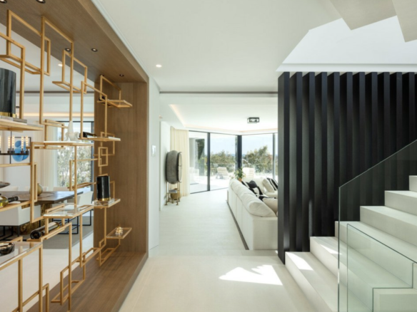 Benahavis – Luxury 5B  villa for  Rent & Sale
