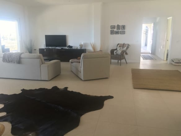 Torre del Mar – Hilltop modern villa for sale