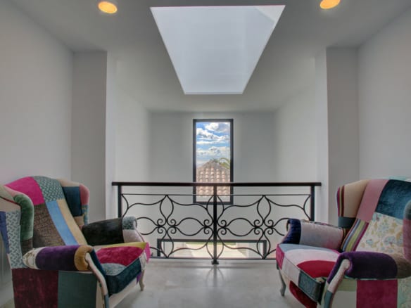 Sierra Blanca – Modern 5B Villa