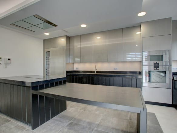 Sierra Blanca – Modern 5B Villa