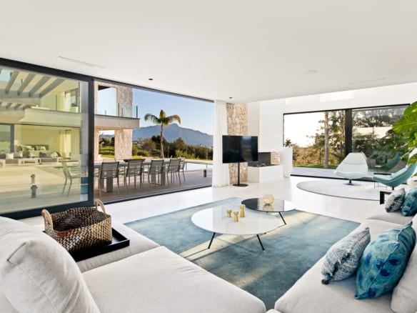 Reserved – Benahavis – 5bed Modern designer Villa