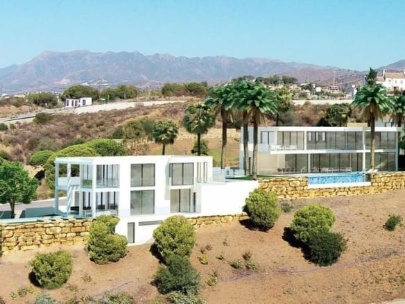 Marbella East – Modern villa with Golf & Sea views