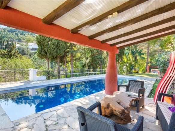 Benahavis – Villas on 17.000m2 Plot.Plot can be divided.