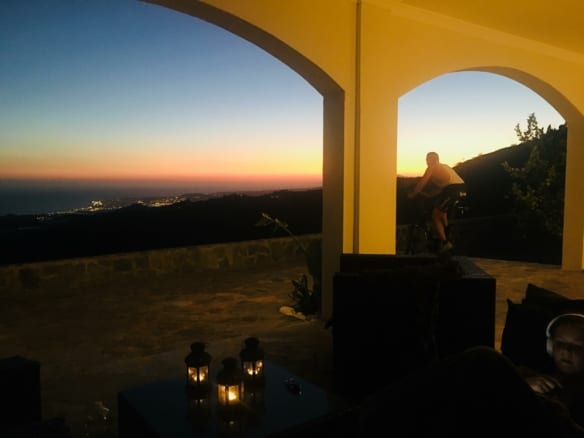 Torre del Mar – Hilltop modern villa for sale