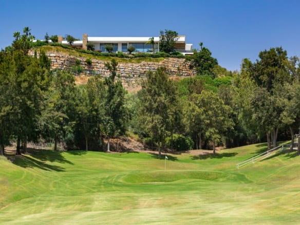 SOLD- Modern 6B Villa – Sea Views – Modern Luxury at Marbella Club Golf Resort 🌟🏡