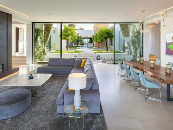 SOLD- Modern 6B Villa – Sea Views – Modern Luxury at Marbella Club Golf Resort 🌟🏡